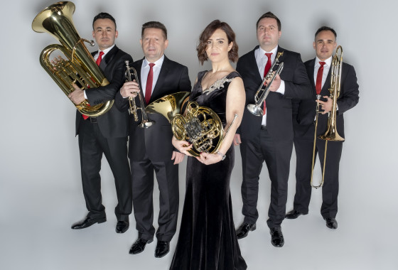 Golden Horn Brass89