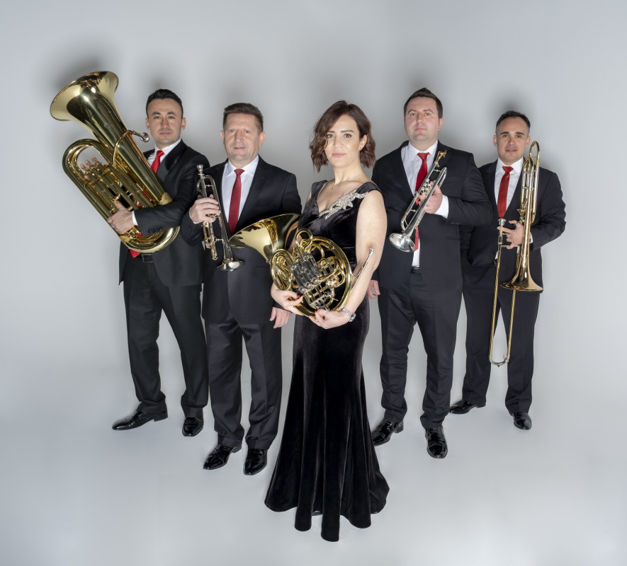 Golden Horn Brass89
